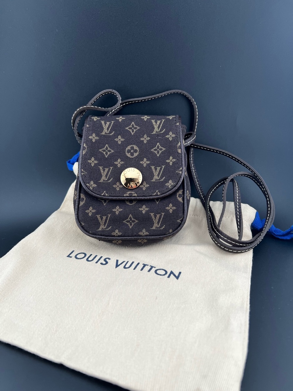 Louis Vuitton Idylle Cancun Crossbody in Ebene Monogram